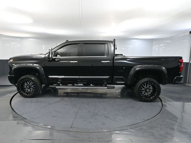 Used 2024 Chevrolet Silverado 3500 High Country w/ Technology Package image 11