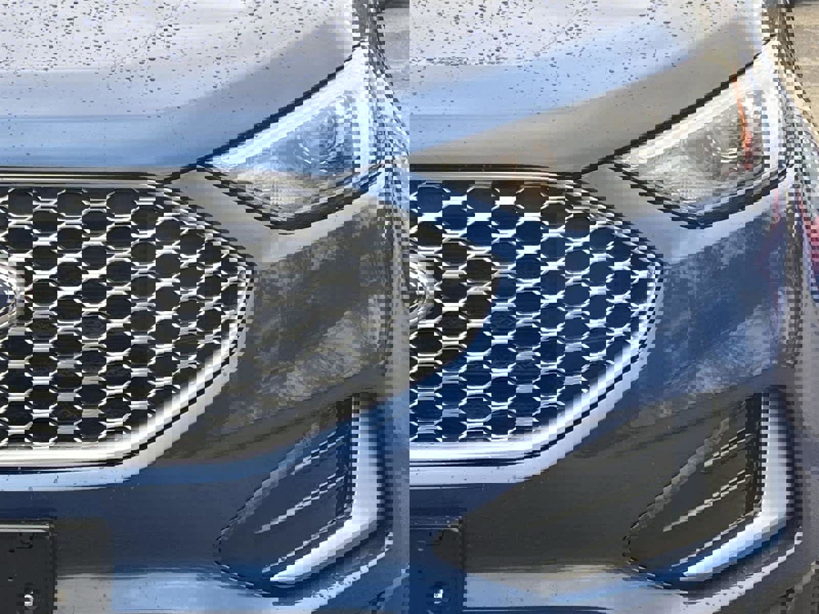 Used 2023 Ford Edge SEL image 9