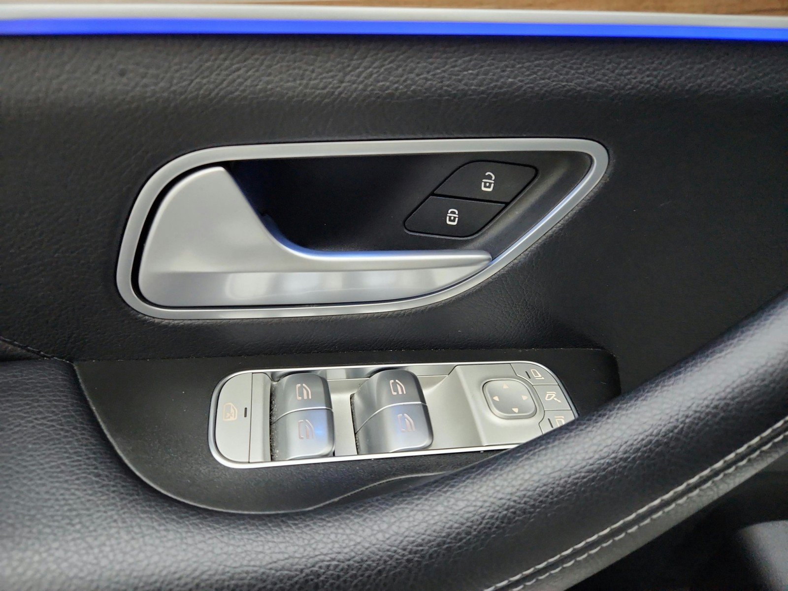Certified 2024 Mercedes-Benz GLE 350 4MATIC image 28