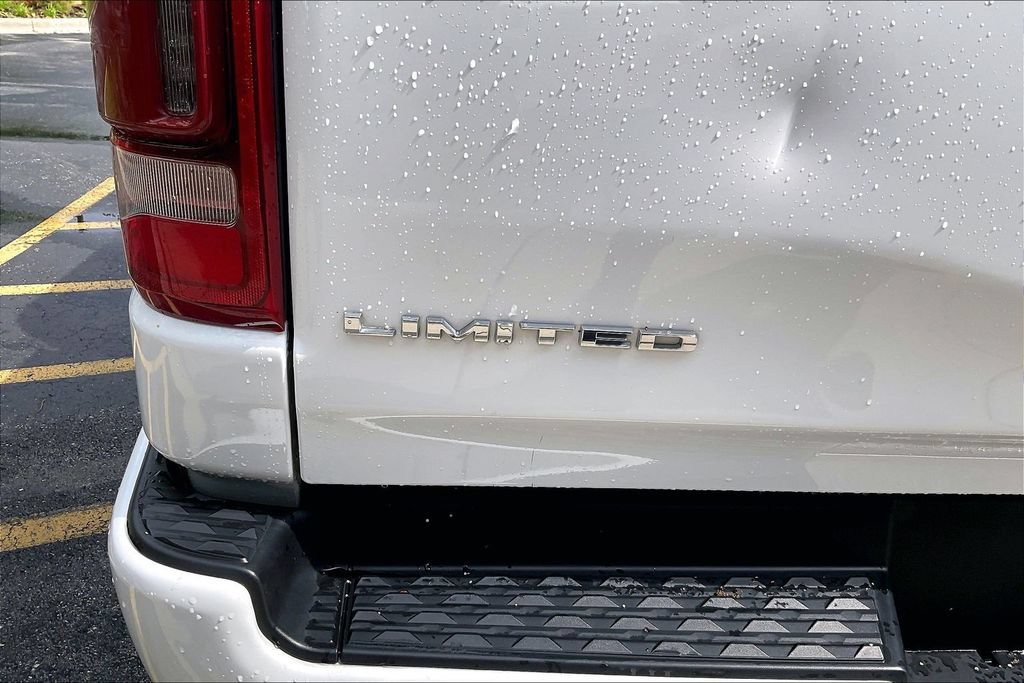 Used 2023 RAM 1500 Limited AWD/4WD image 9
