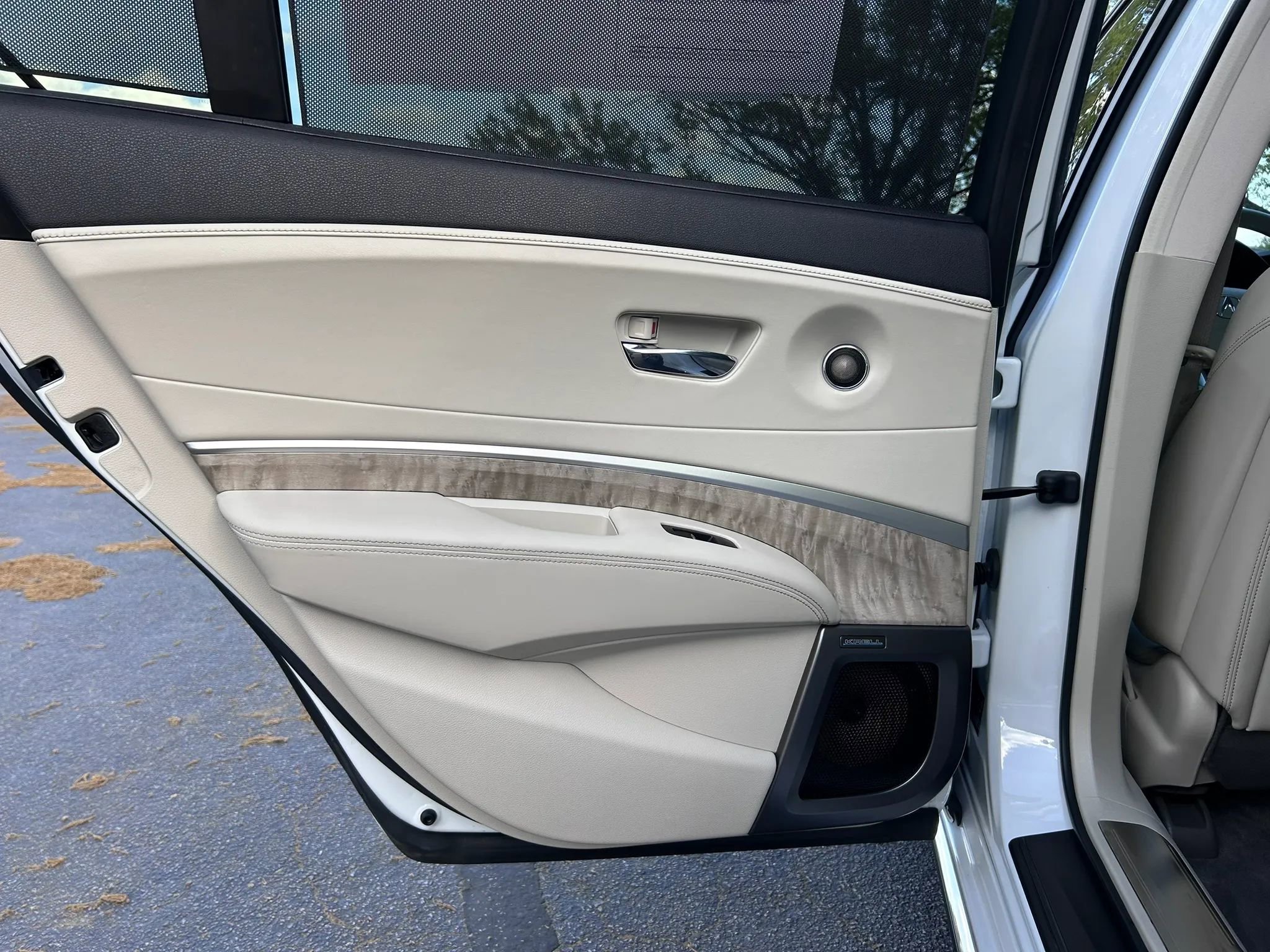 Used 2020 Acura RLX Sport Hybrid w/ Advance Pkg image 34