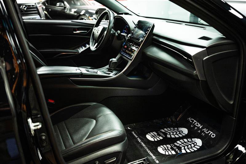 Used 2022 Toyota Avalon XSE w/ Carpet Mat Package (TMS) image 13