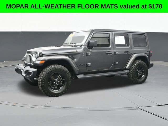 Used 2025 Jeep Wrangler Sahara image 7