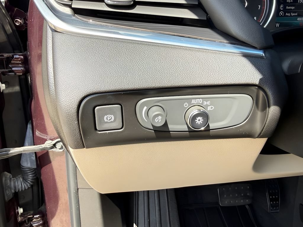Used 2019 Buick Enclave Premium w/ Experience Buick Package FWD image 19