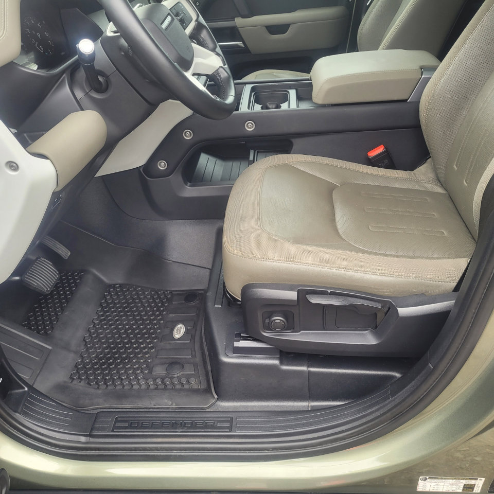 Used 2020 Land Rover Defender 110 S image 11