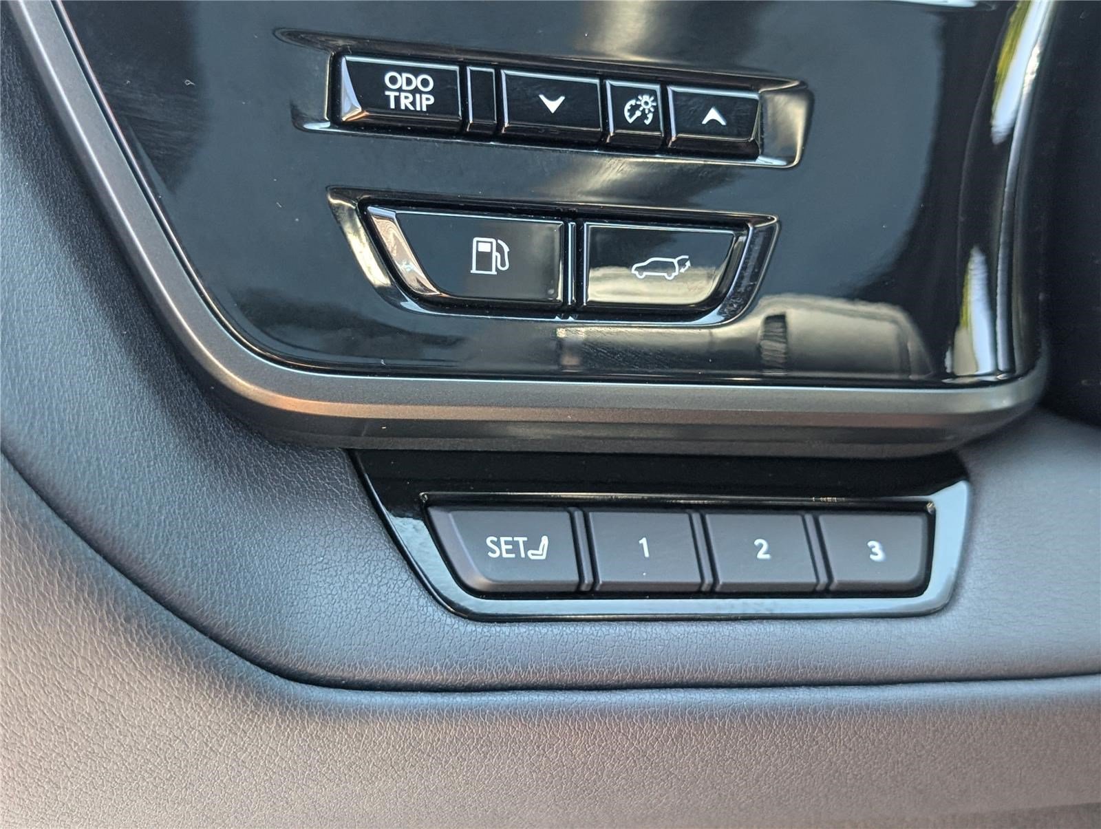 Certified 2025 Lexus TX 350 AWD w/ Technology Package image 23
