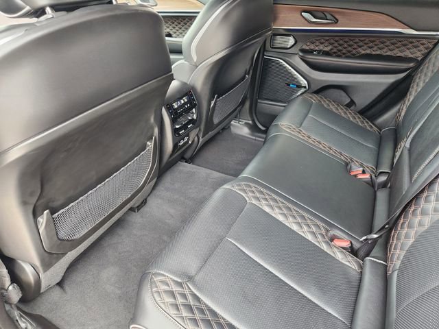 Used 2022 Jeep Grand Cherokee Summit w/ Luxury Tech Group V AWD/4WD image 23