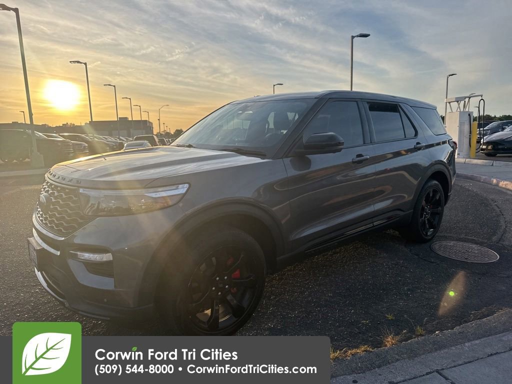 Used 2021 Ford Explorer ST w/ ST Street Pack AWD/4WD image 4