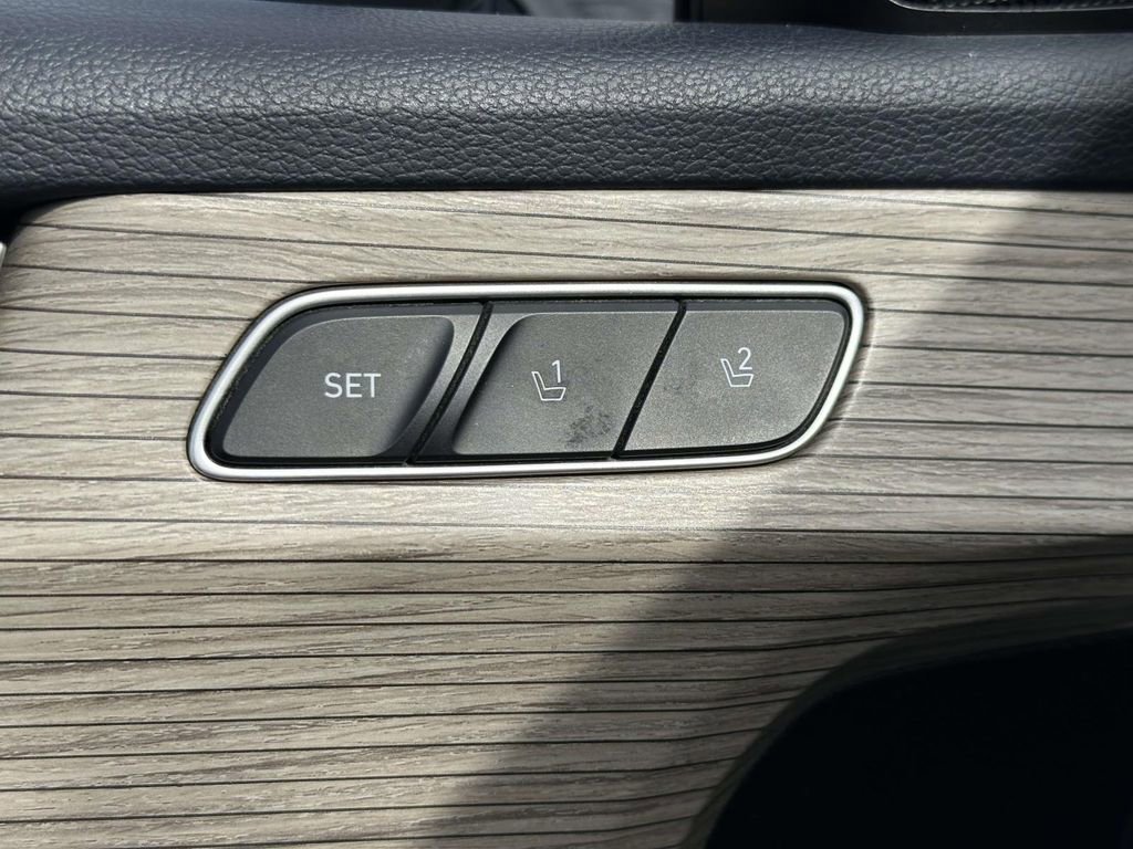 Used 2022 Hyundai Palisade Calligraphy w/ Cargo Package image 21