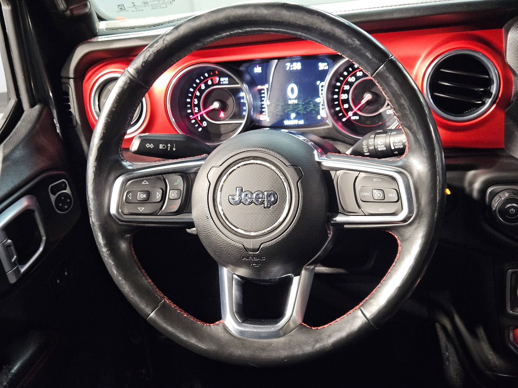 Used 2018 Jeep Wrangler Unlimited Rubicon image 25