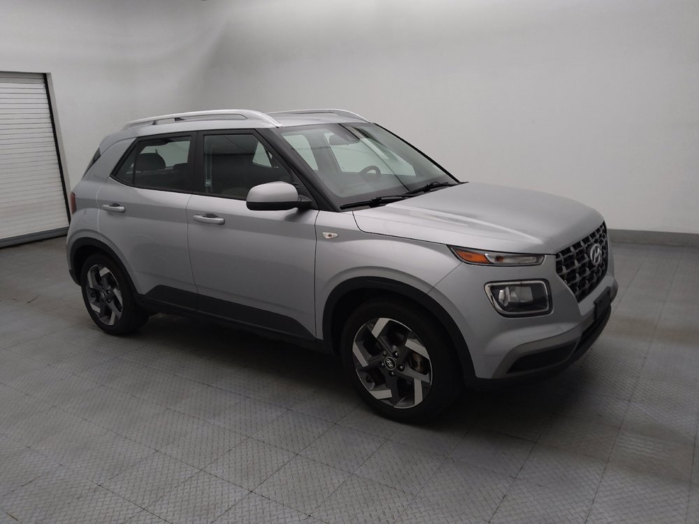 Used 2021 Hyundai Venue SEL FWD image 11