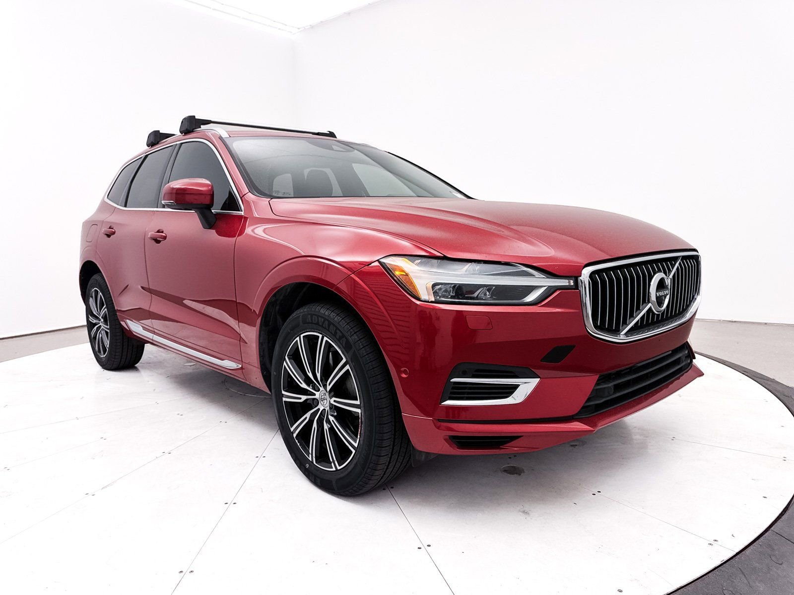 Used 2019 Volvo XC60 T8 Inscription w/ Advanced Package image 12