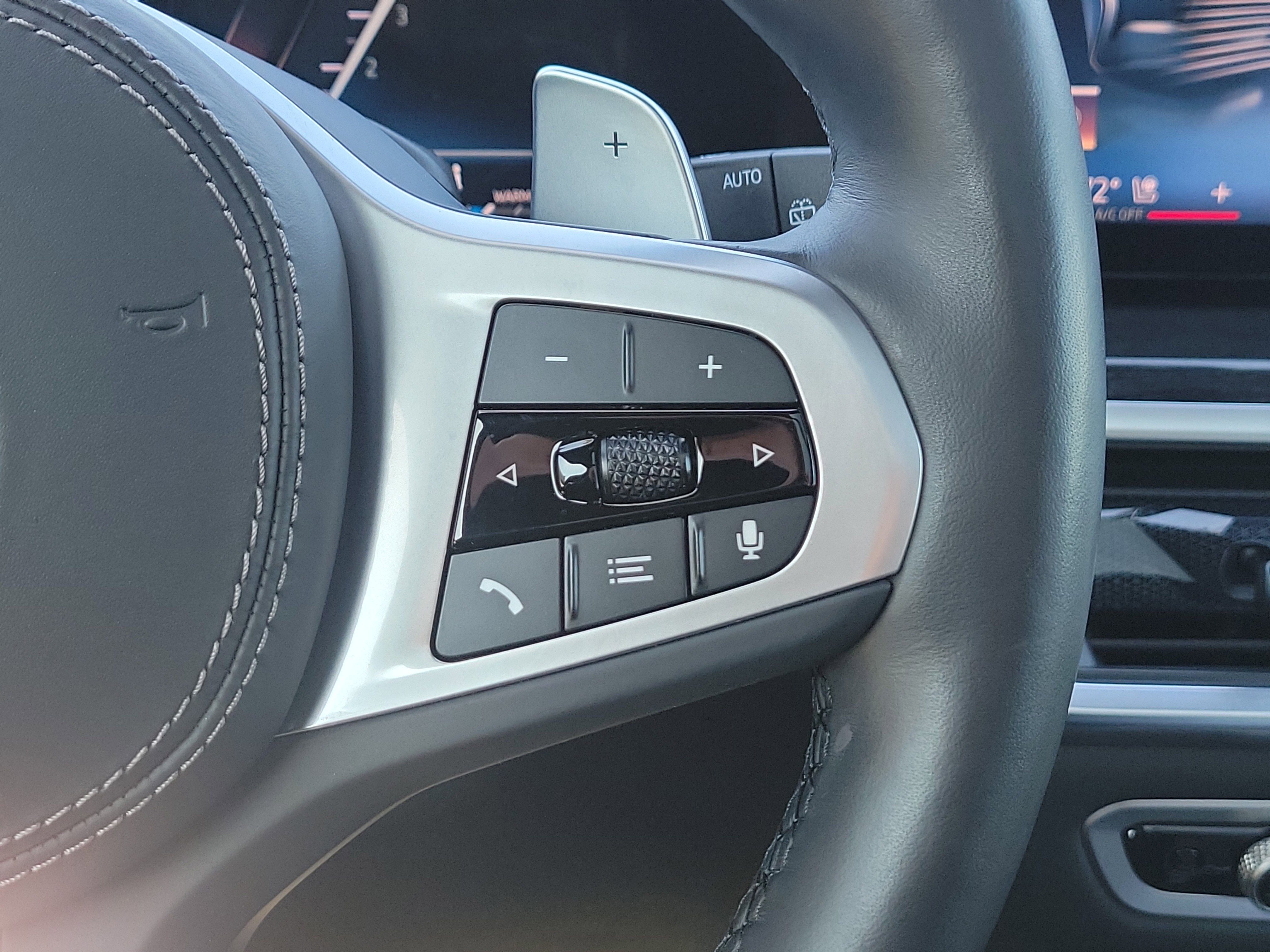 Certified 2024 BMW X7 xDrive40i w/ M Sport Package image 14