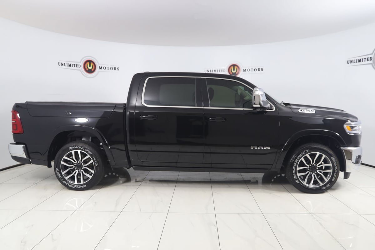 Used 2025 RAM 1500 Limited w/ Trailer Tow Group AWD/4WD image 2