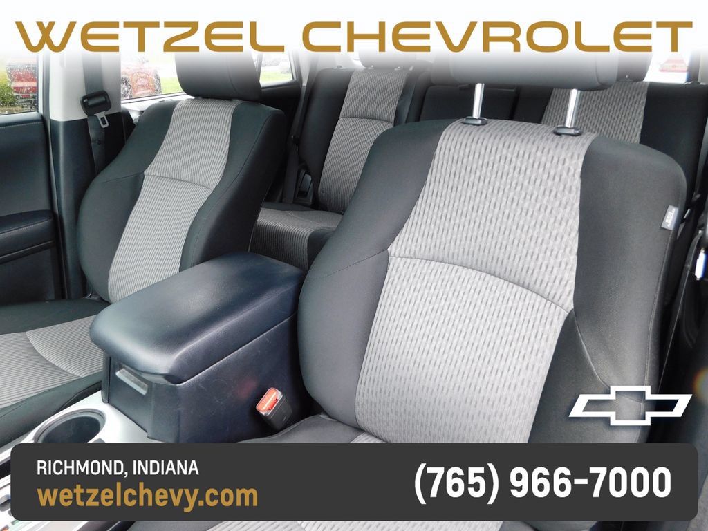 Used 2020 Toyota 4Runner SR5 AWD/4WD image 10