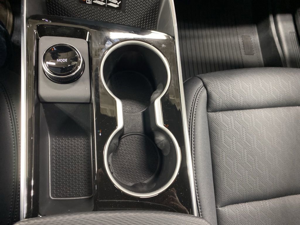 New 2026 Chevrolet Equinox LT w/ Convenience Package II AWD/4WD image 46