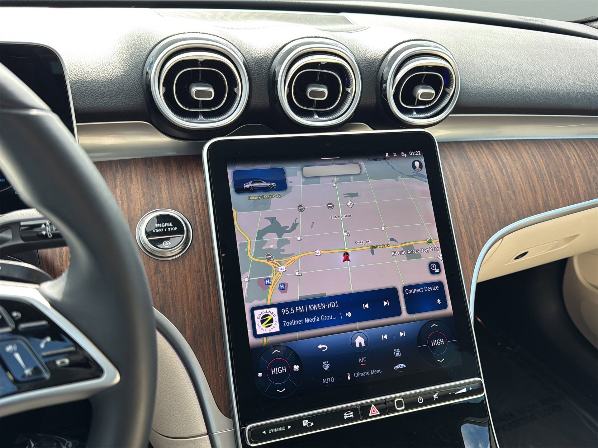 Certified 2025 Mercedes-Benz C 300 Sedan image 17