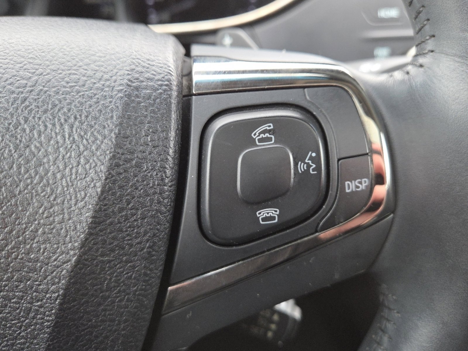 Used 2016 Toyota Avalon Limited image 11