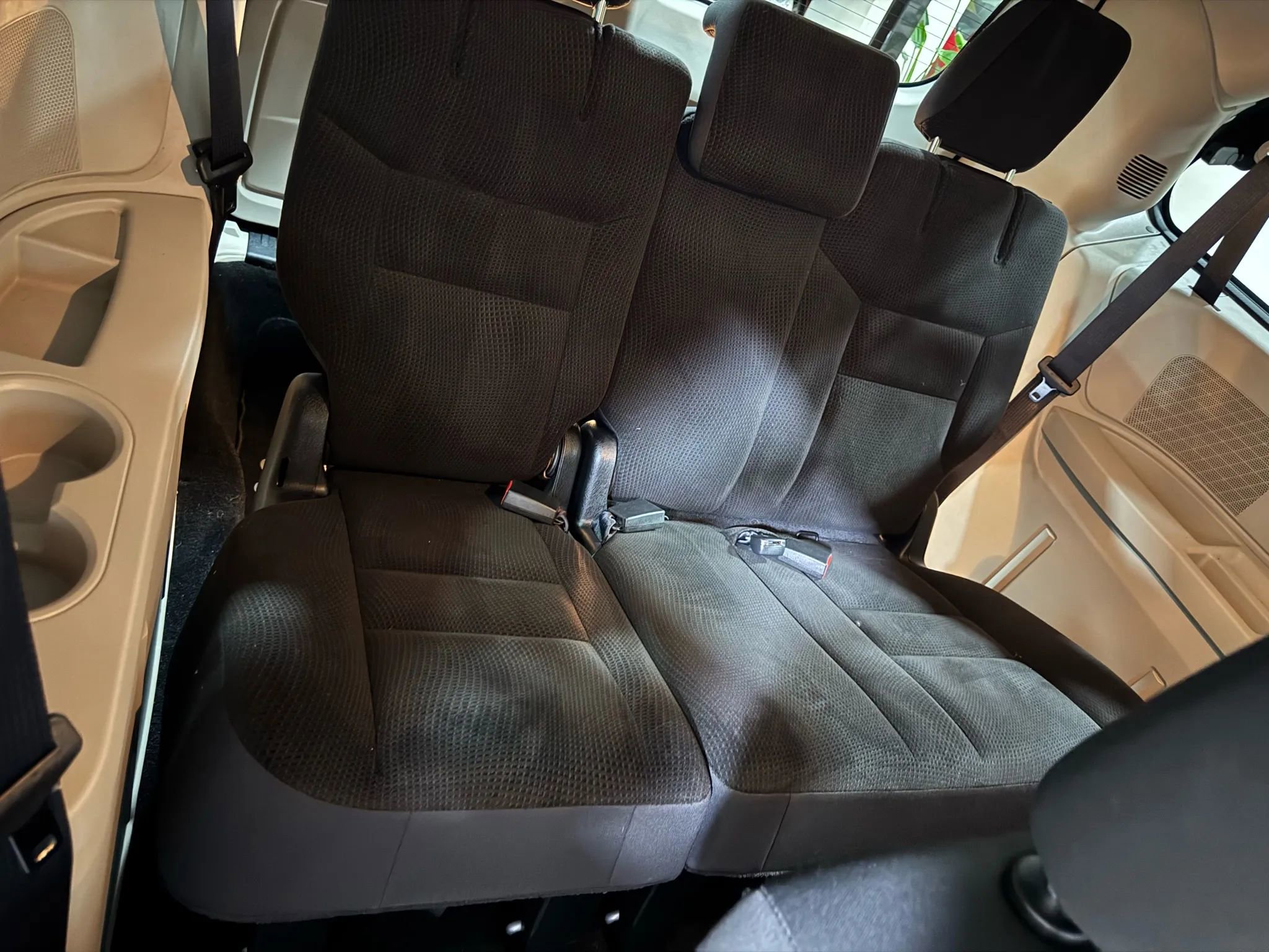 Used 2018 Dodge Grand Caravan SE image 34