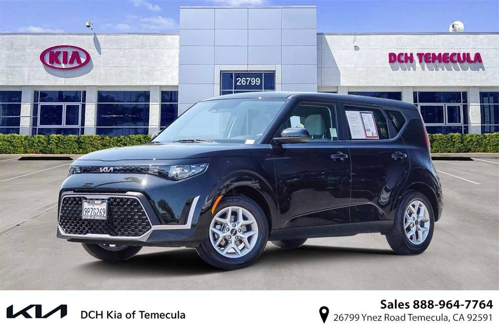 Certified 2025 Kia Soul LX w/ Option Group 015