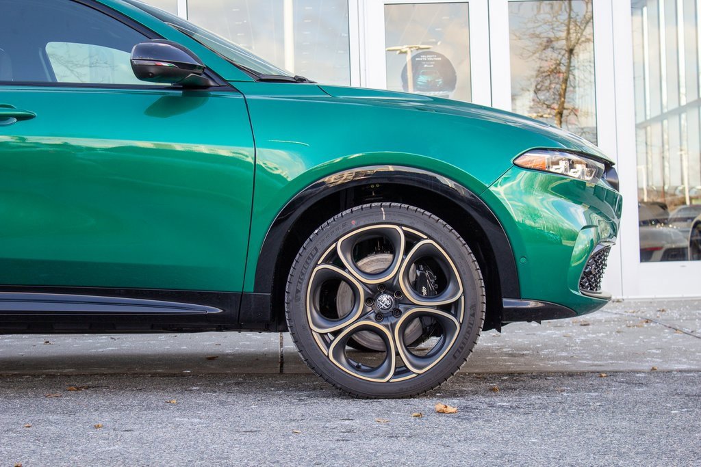 New 2025 Alfa Romeo Tonale image 5