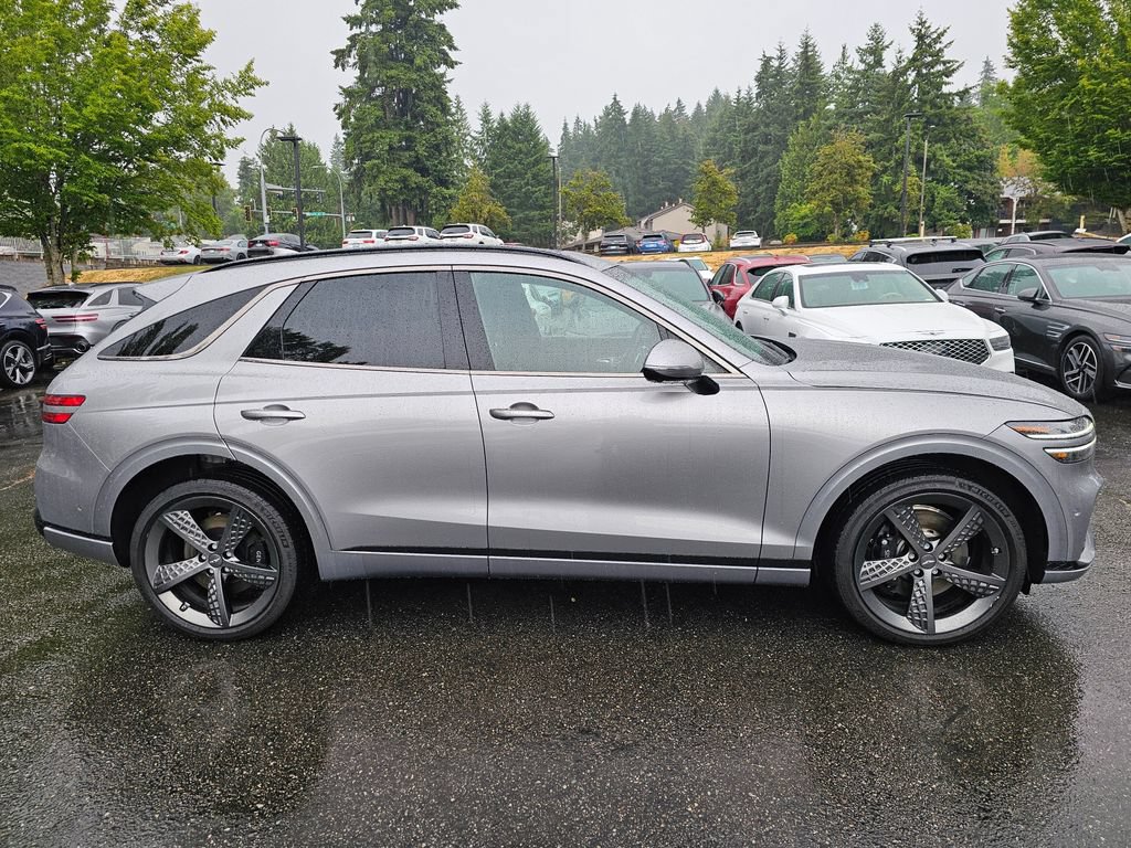 Certified 2025 Genesis GV70 3.5T Sport w/ Sport Advanced Package AWD/4WD image 4