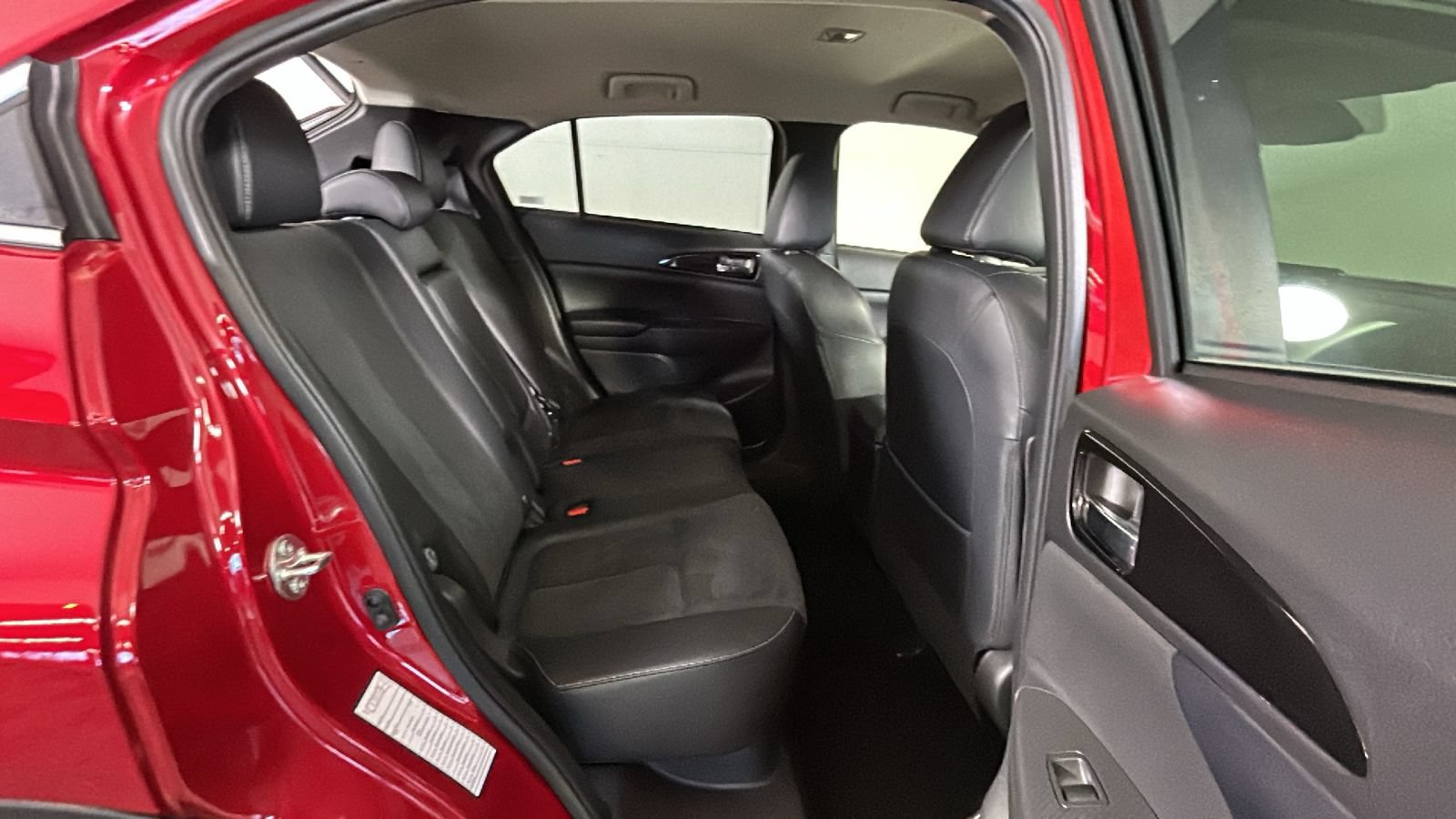 Used 2025 Mitsubishi Eclipse Cross AWD image 30