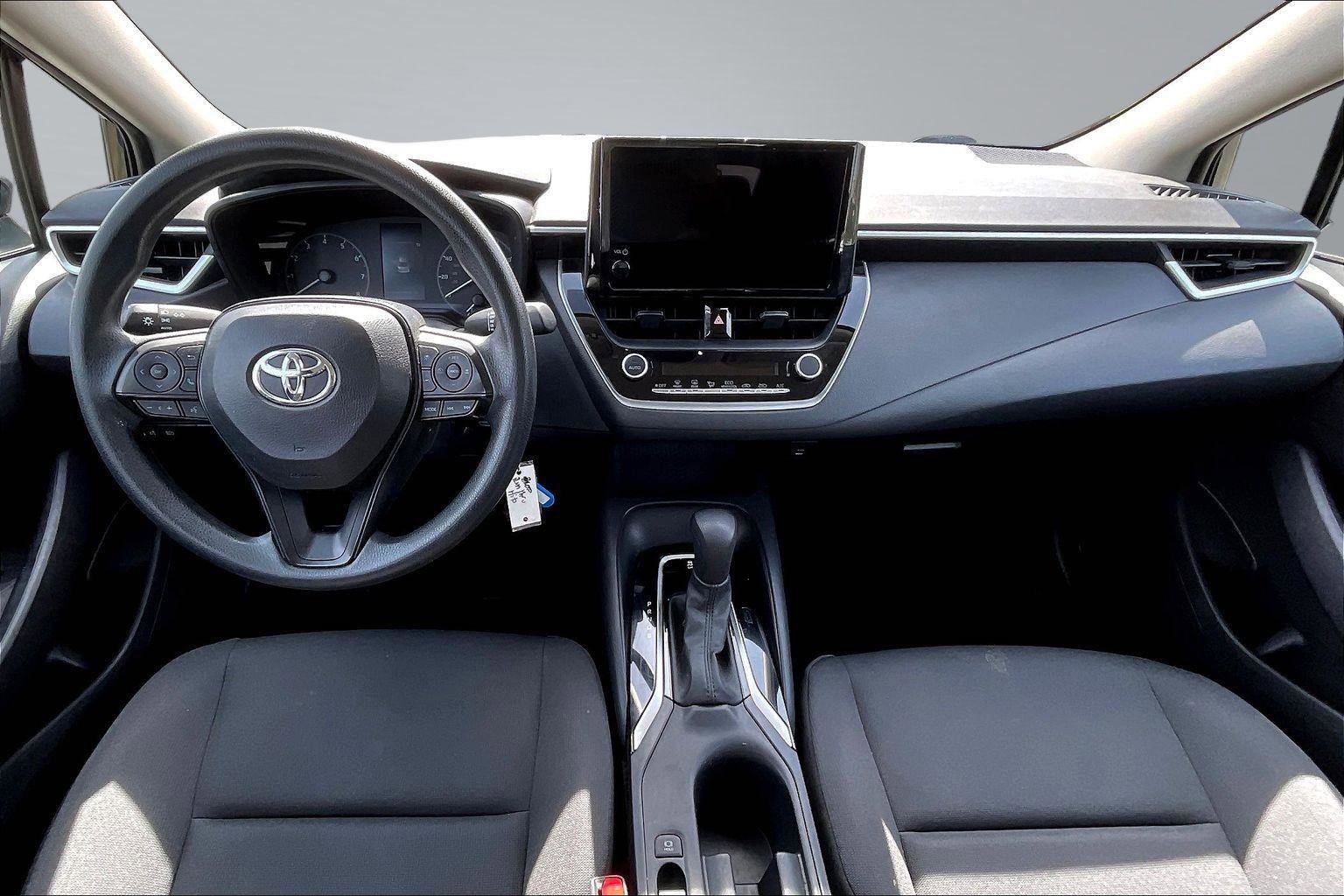 Used 2024 Toyota Corolla LE FWD image 15