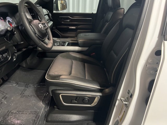 Used 2025 RAM 1500 Laramie image 9