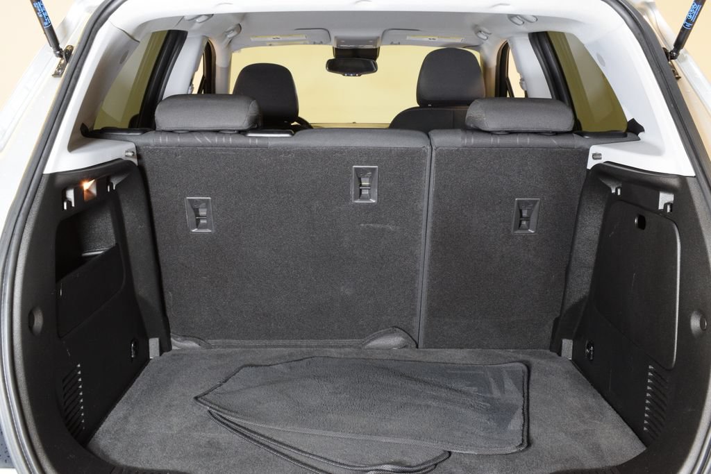 Used 2020 Chevrolet Trax LT FWD image 27