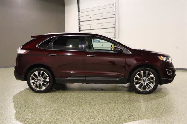 Used 2017 Ford Edge Titanium w/ Technology Package FWD image 11