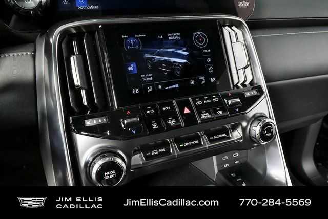 Used 2025 Lexus LX 700h F Sport image 25