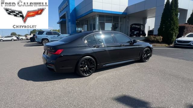 Used 2021 BMW 740i xDrive w/ Luxury Rear Seating Package AWD/4WD image 3
