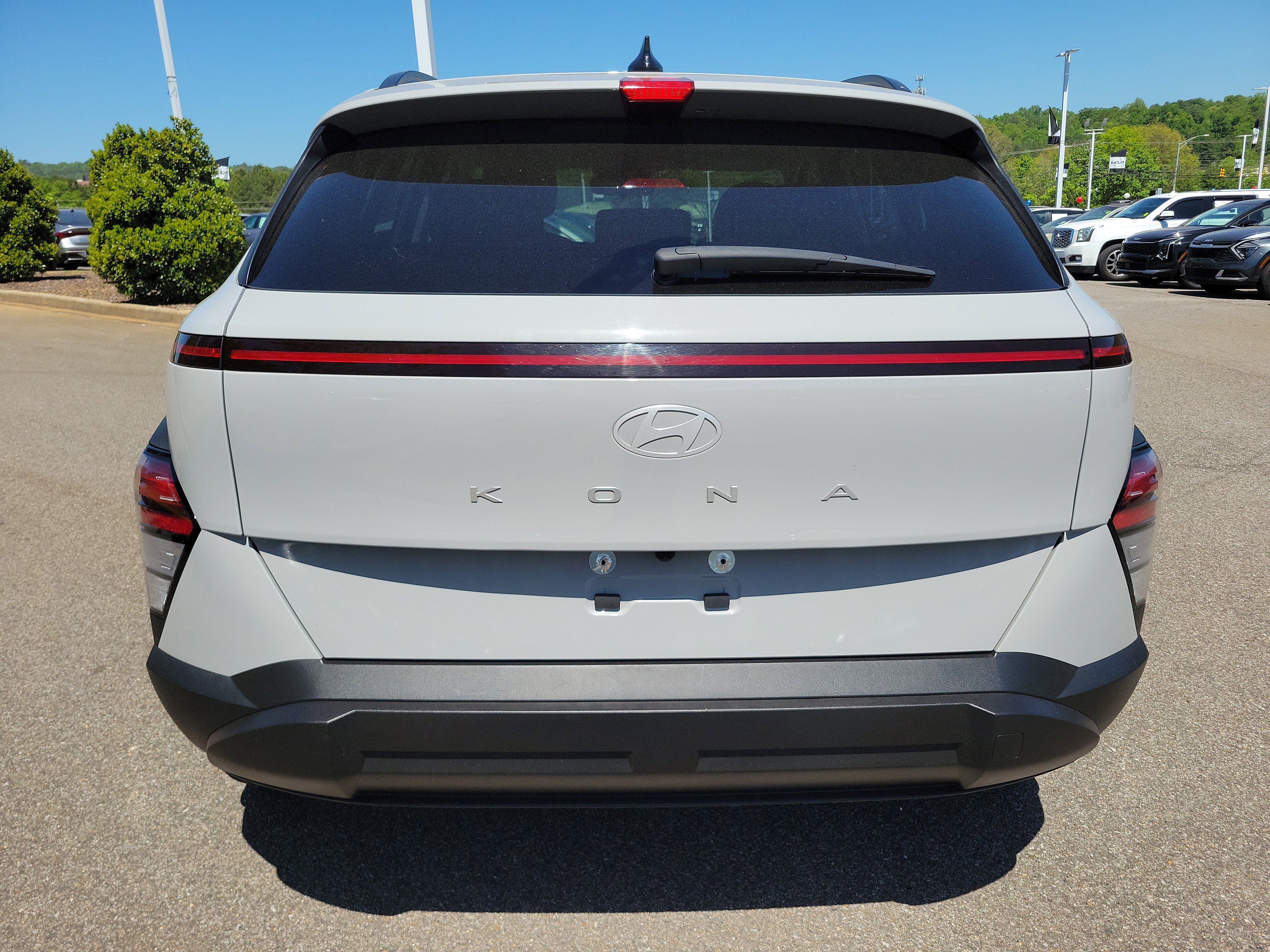 Used 2024 Hyundai Kona SEL FWD image 24