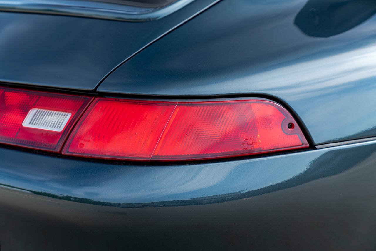 Used 1995 Porsche 911 Cabriolet image 29