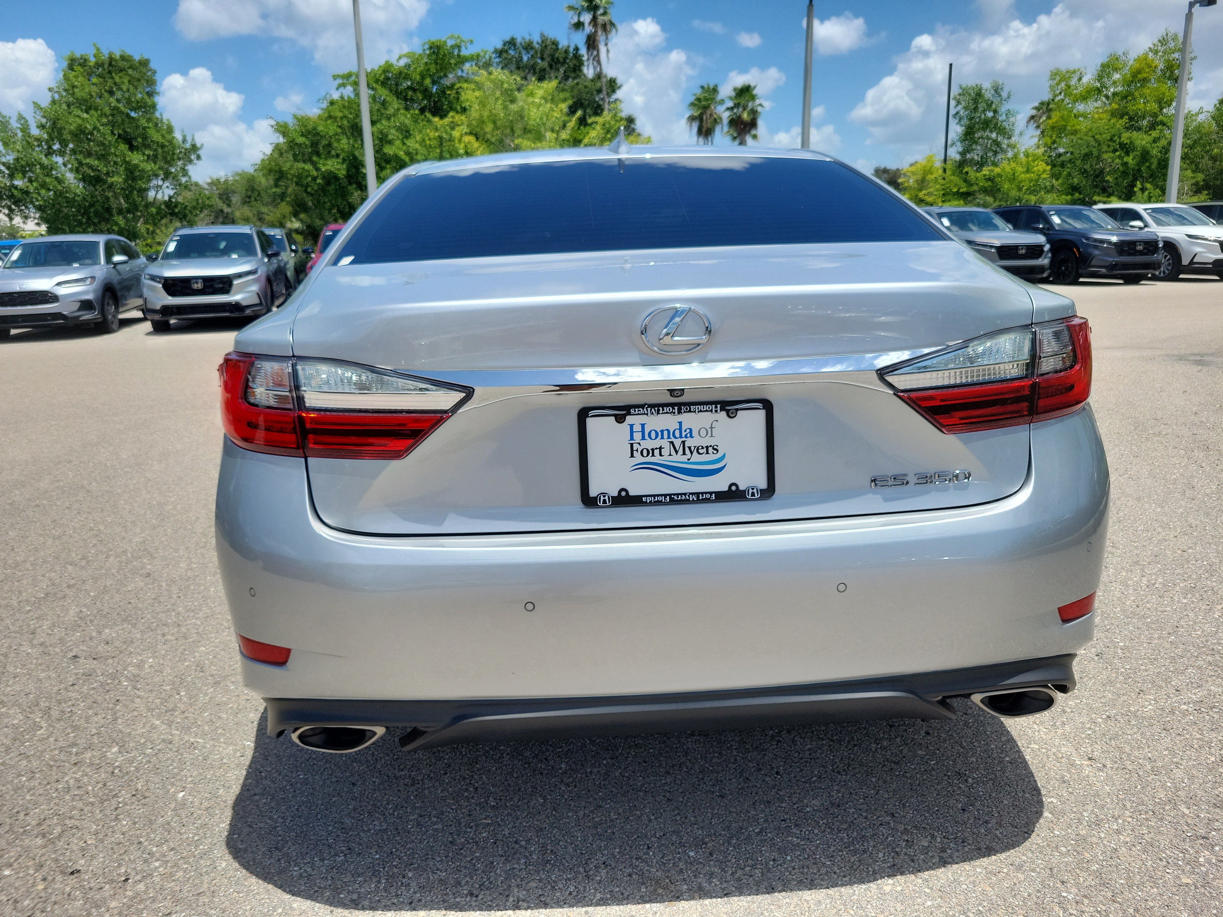Used 2017 Lexus ES 350 w/ Premium Package FWD image 5