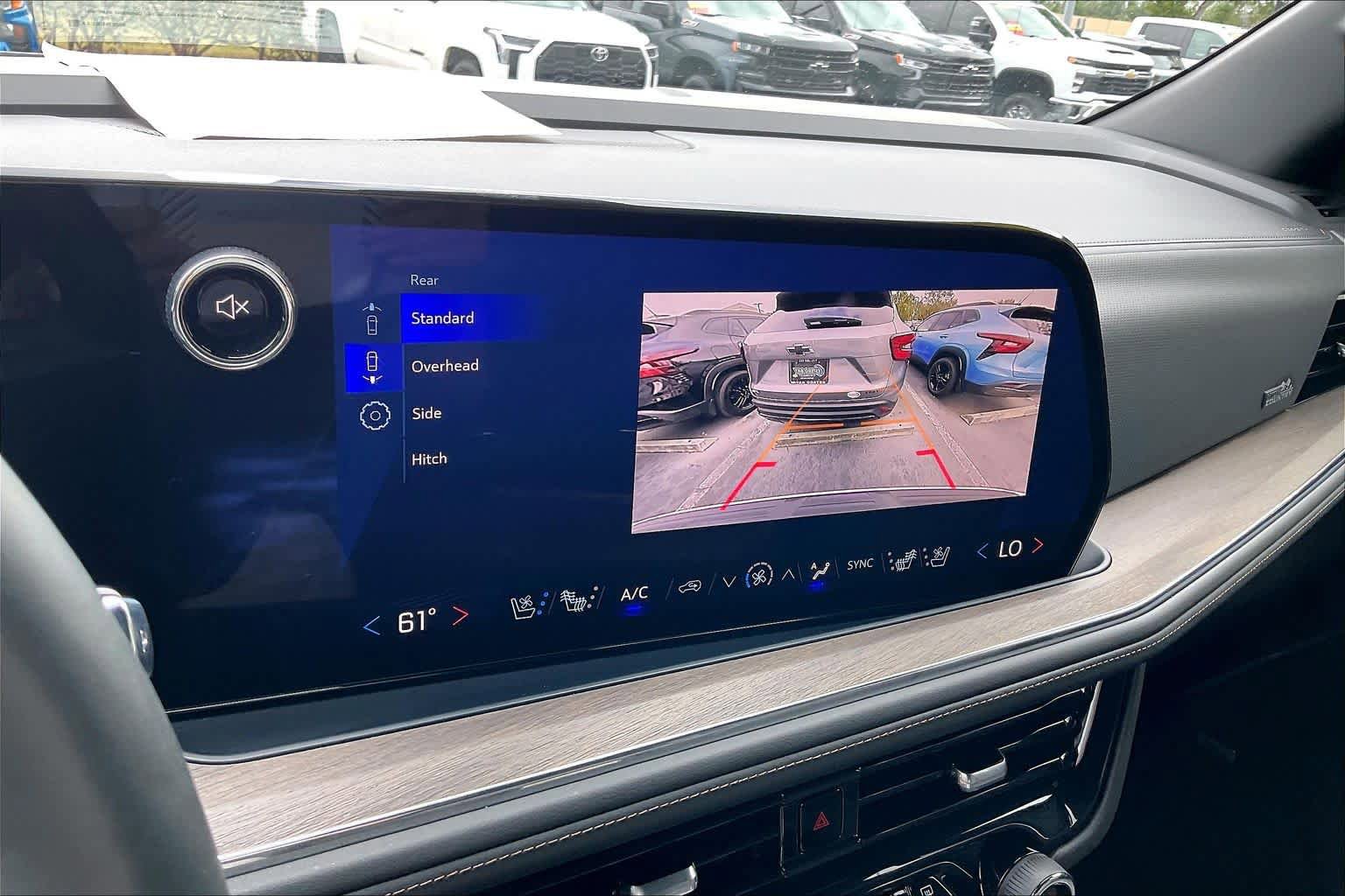 Certified 2025 Chevrolet Tahoe High Country AWD/4WD image 21