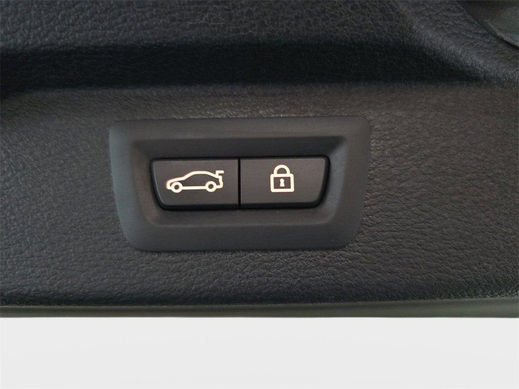 Used 2016 BMW X5 xDrive35i image 16