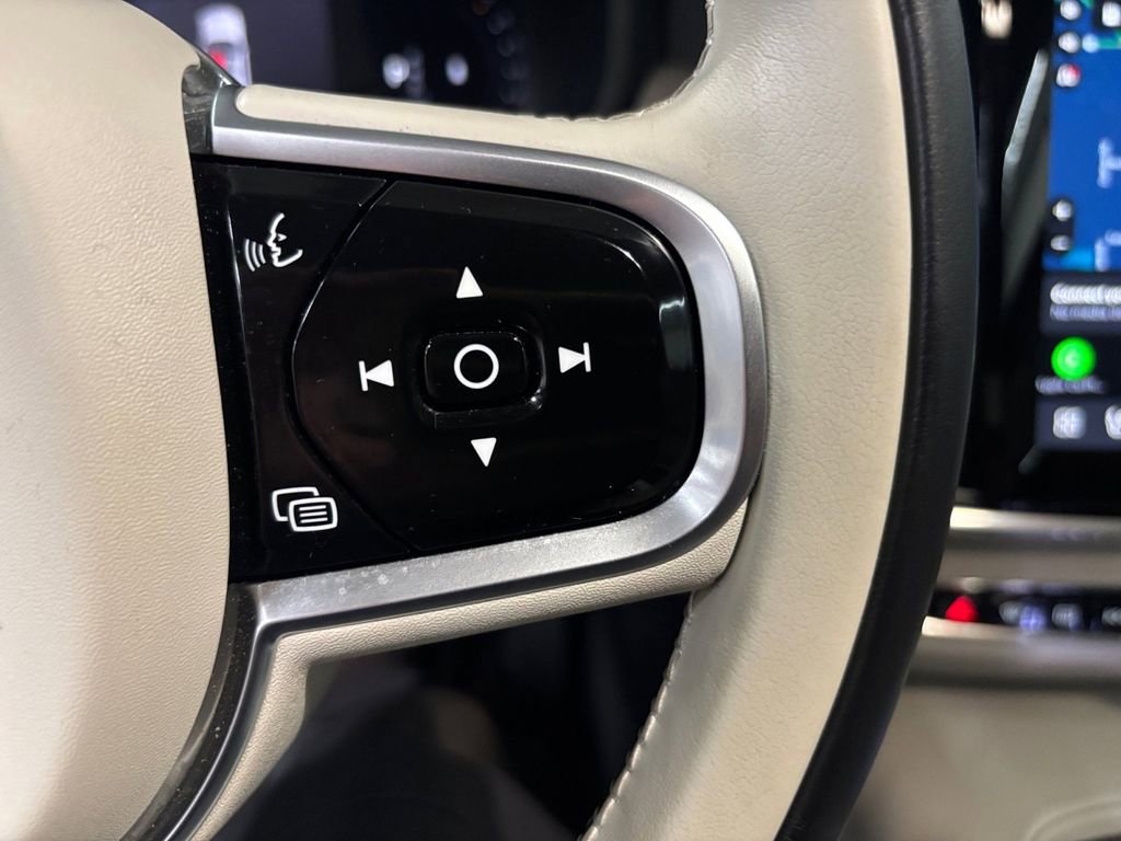 Certified 2025 Volvo S90 B6 Ultra w/ Lounge Package image 27