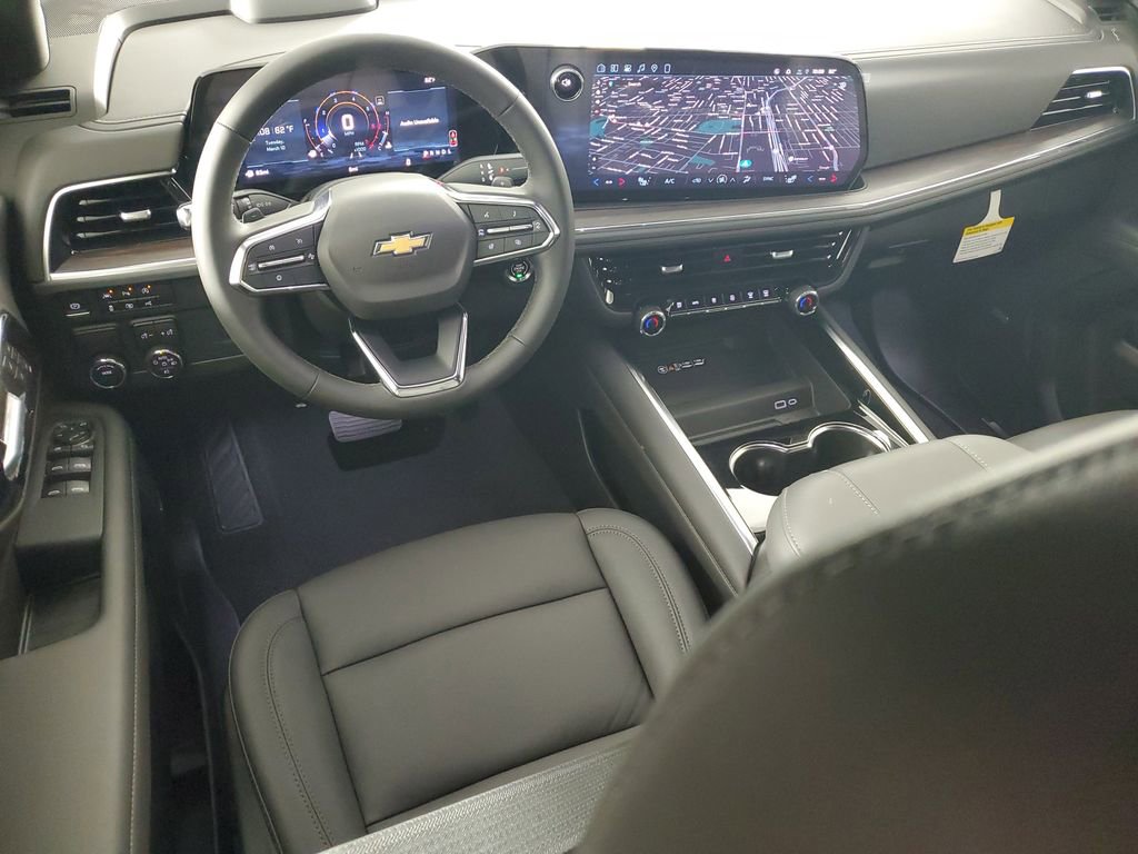 New 2026 Chevrolet Suburban LT image 16