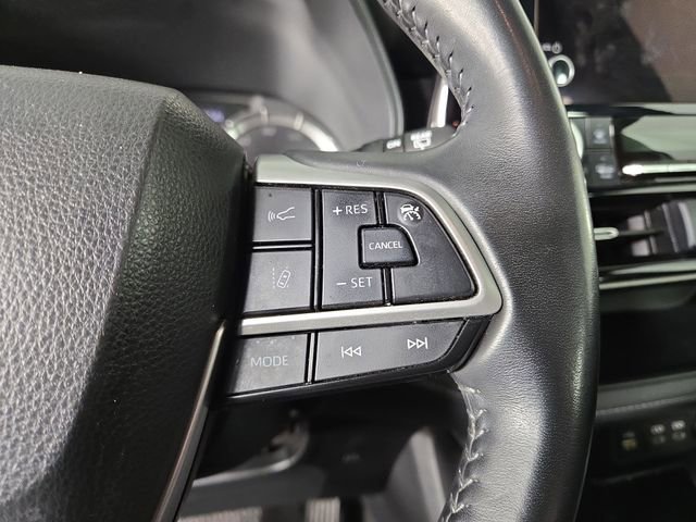 Used 2023 Toyota Highlander LE image 24
