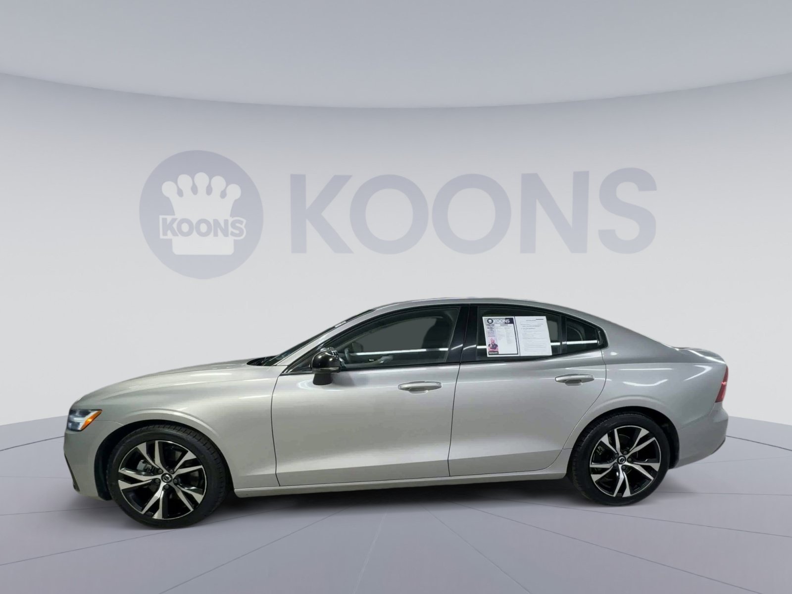 Used 2024 Volvo S60 B5 Core FWD image 7