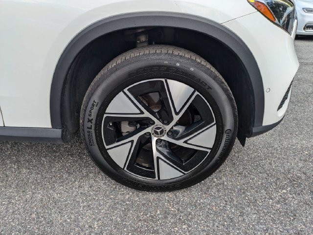 Used 2023 Mercedes-Benz GLC 300 w/ Exclusive Trim Package image 14