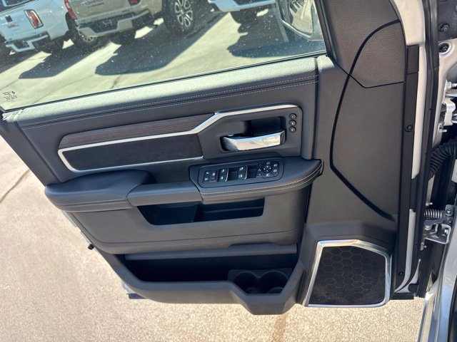 Used 2026 RAM 2500 Laramie AWD/4WD image 14