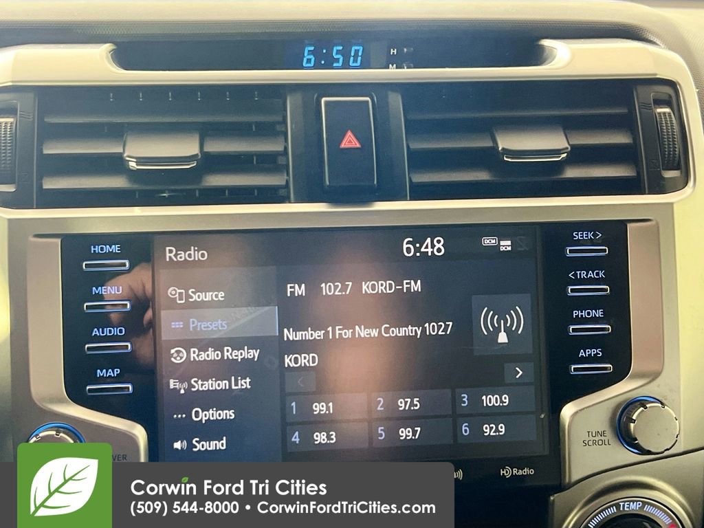 Used 2020 Toyota 4Runner 4WD image 22