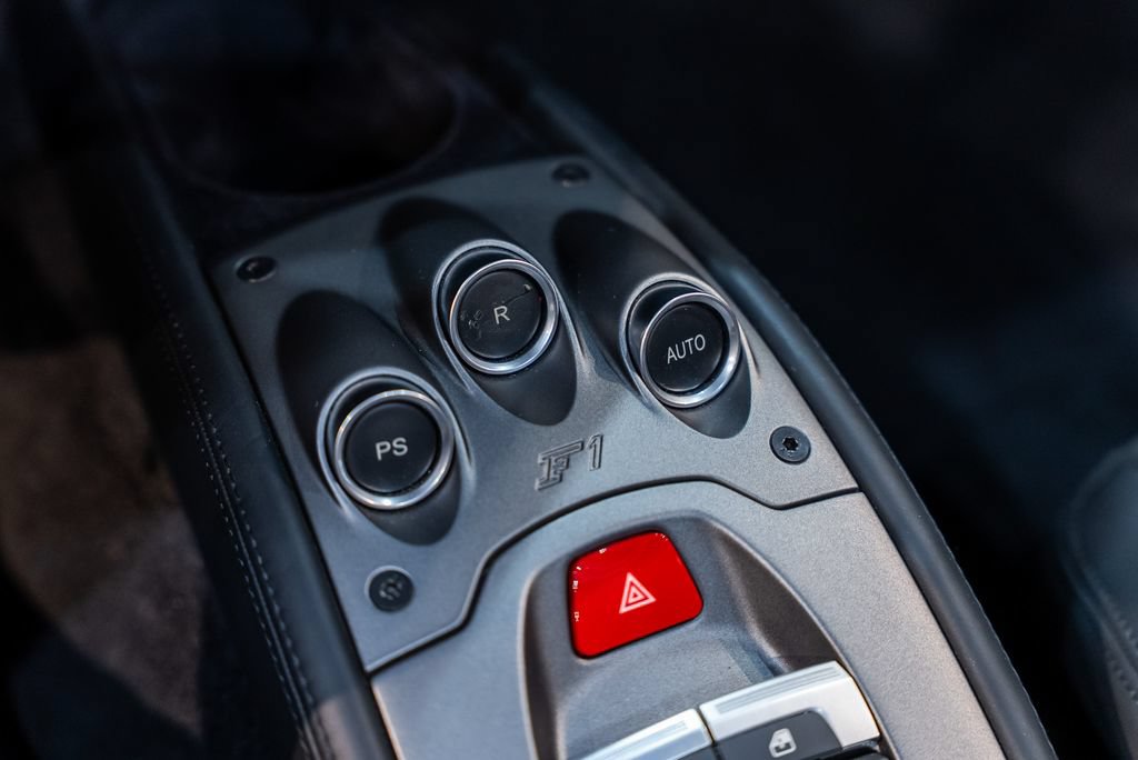 Certified 2014 Ferrari 458 Spider RWD image 34