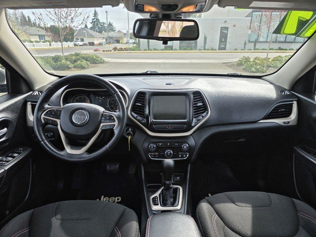 Used 2017 Jeep Cherokee 75th Anniversary image 6