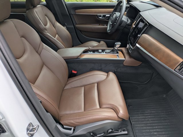 Used 2020 Volvo S90 T6 Inscription image 23