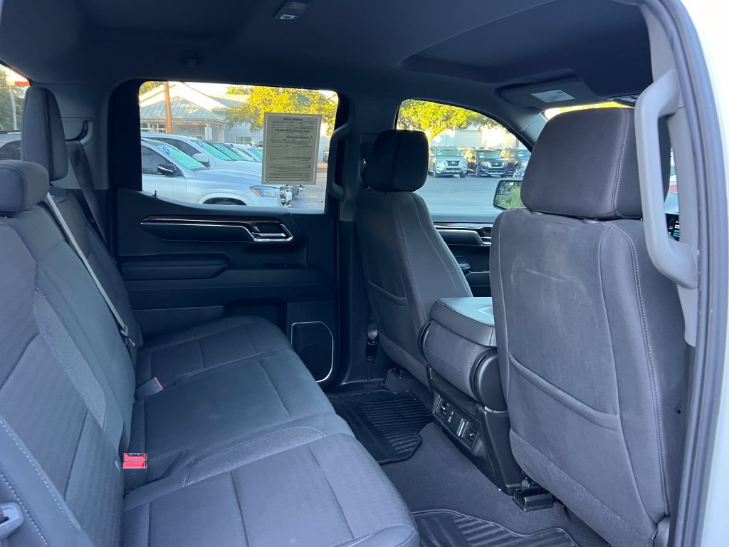 Used 2024 Chevrolet Silverado 1500 LT AWD/4WD image 14