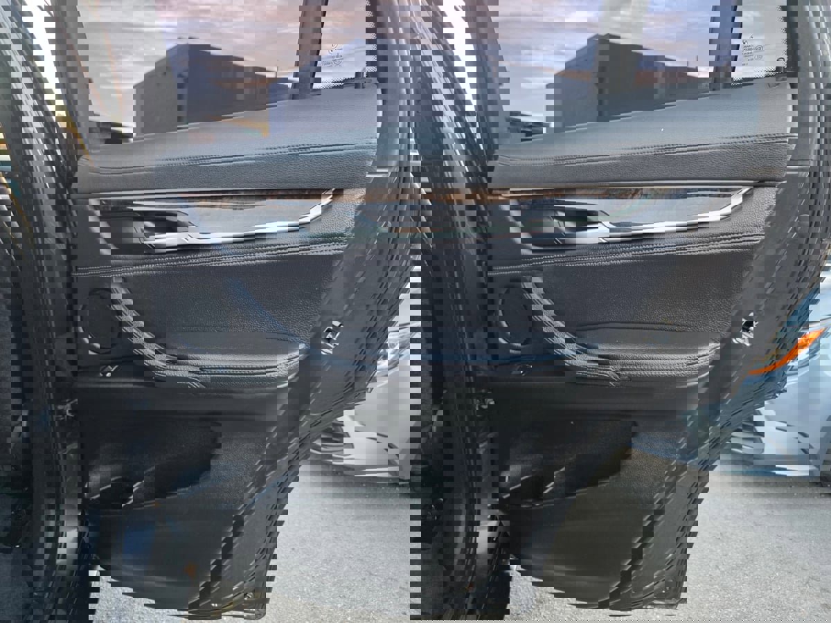 Used 2019 BMW X6 sDrive35i w/ Premium Package image 23